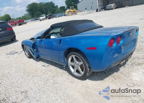 2008 Chevrolet Corvette z USA, uszkodzony, nr VIN 1G1YY36W885119236